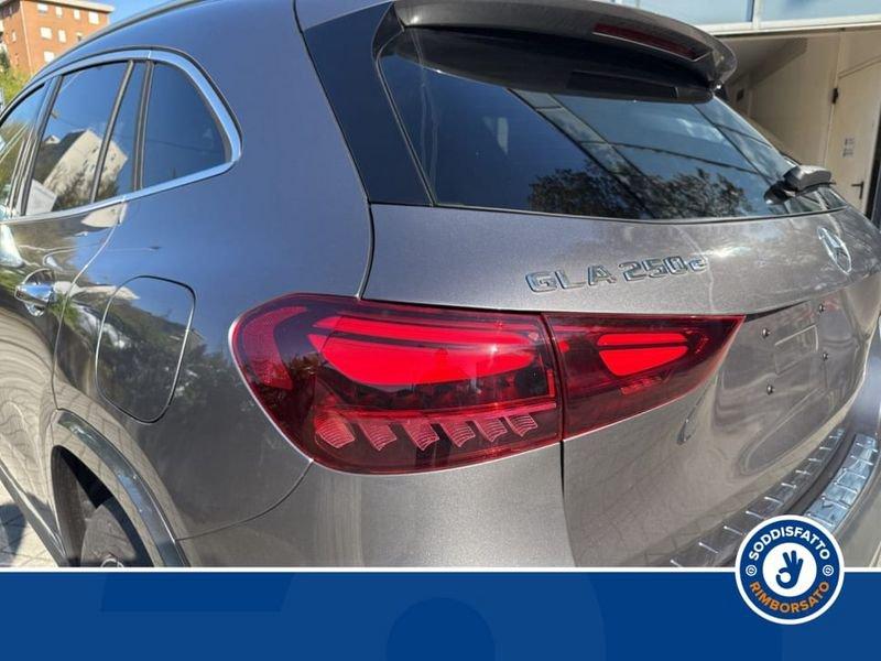 Mercedes-Benz GLA 250 E PLUG-IN HYBRID AUTOMATIC AMG line ADVANCED PLUS