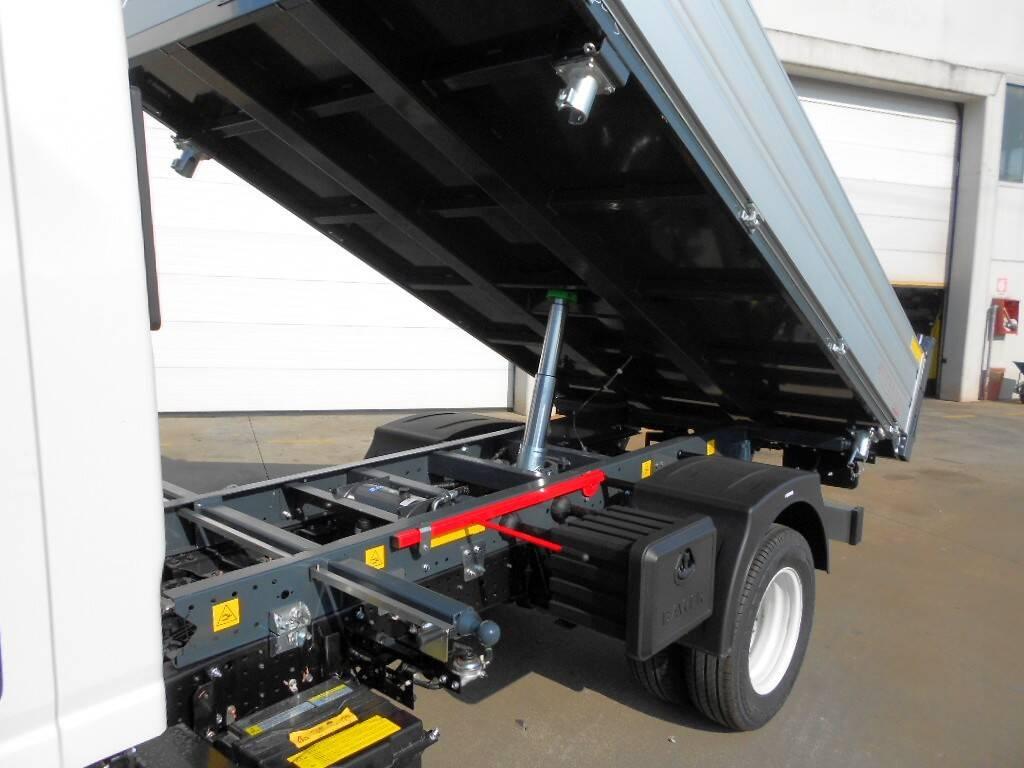 Isuzu M 21 TT Passo E ribaltabile trilaterale