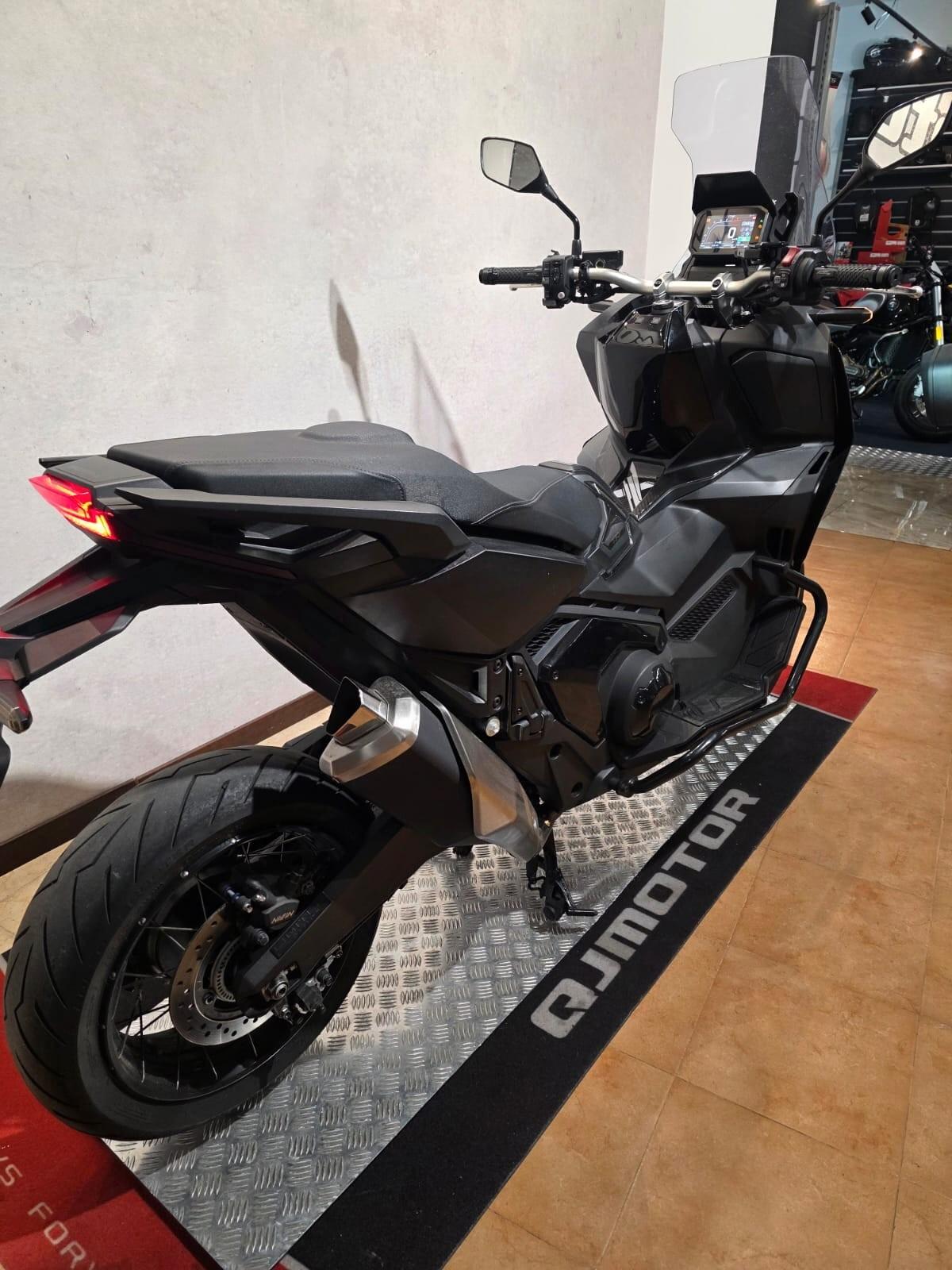 Honda X-ADV 750