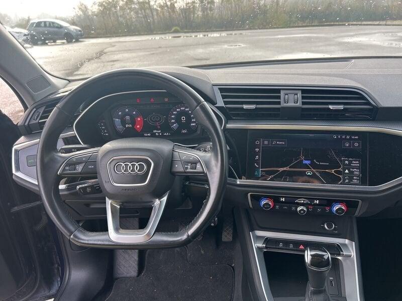 Audi Q3 35 TDI S tronic Business