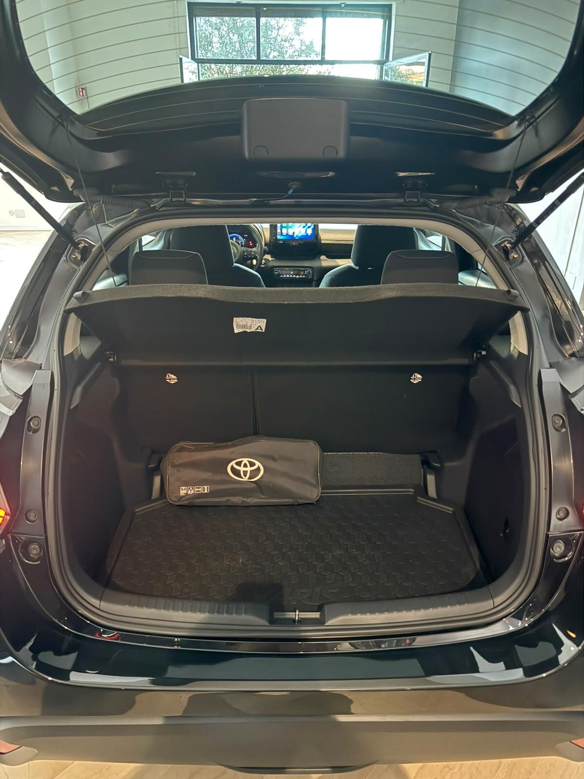 Toyota Yaris 1.5 HEV 130CV Trend e-CVT