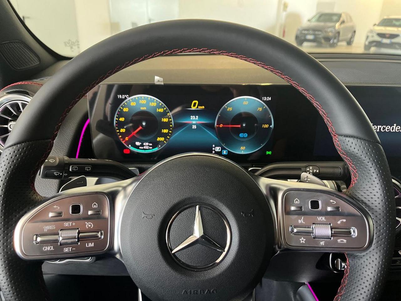 Mercedes-Benz EQB 250+