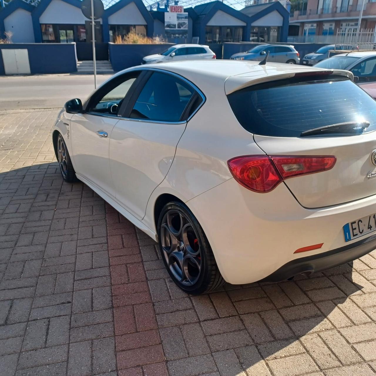 MOLTO BELLA GIULIETTA 2.0TDI 170CV