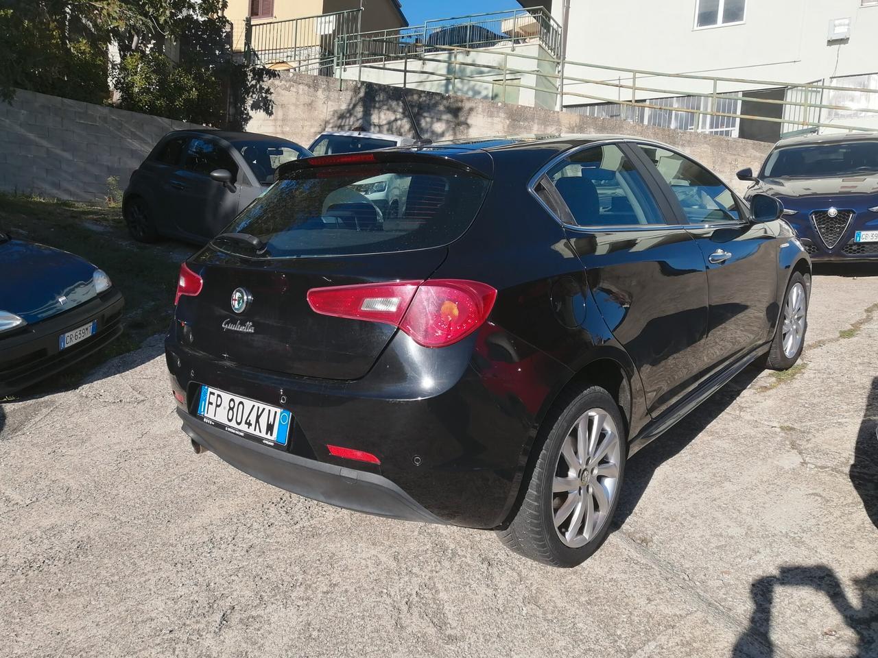 Alfa Romeo Giulietta 1.6 JTDm-2 105 CV Distinctive