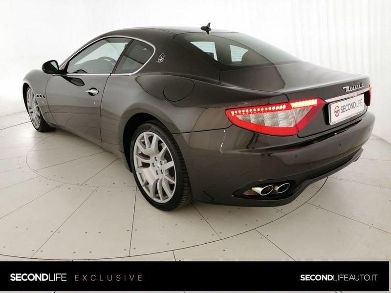 Maserati GranTurismo 4.2cc V8 405 CV