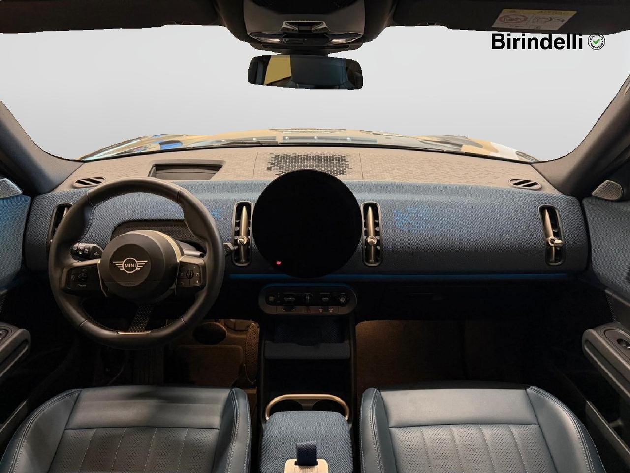 MINI Mini Countrym.(U25) - Mini E Favoured Countryman