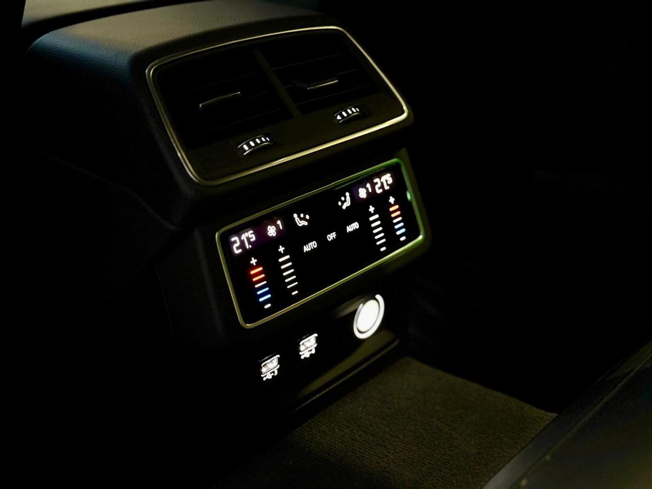 AUDI A6 AVANT 40TDI 2.0 204HP MHEV ULTRA S-TRONIC S-LINE IDENTITY BLACK-2020