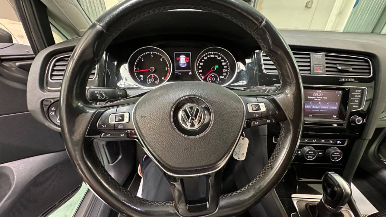 Volkswagen Golf 1.6 TDI 110 CV DSG 5p. Highline(anche per neopatentati)
