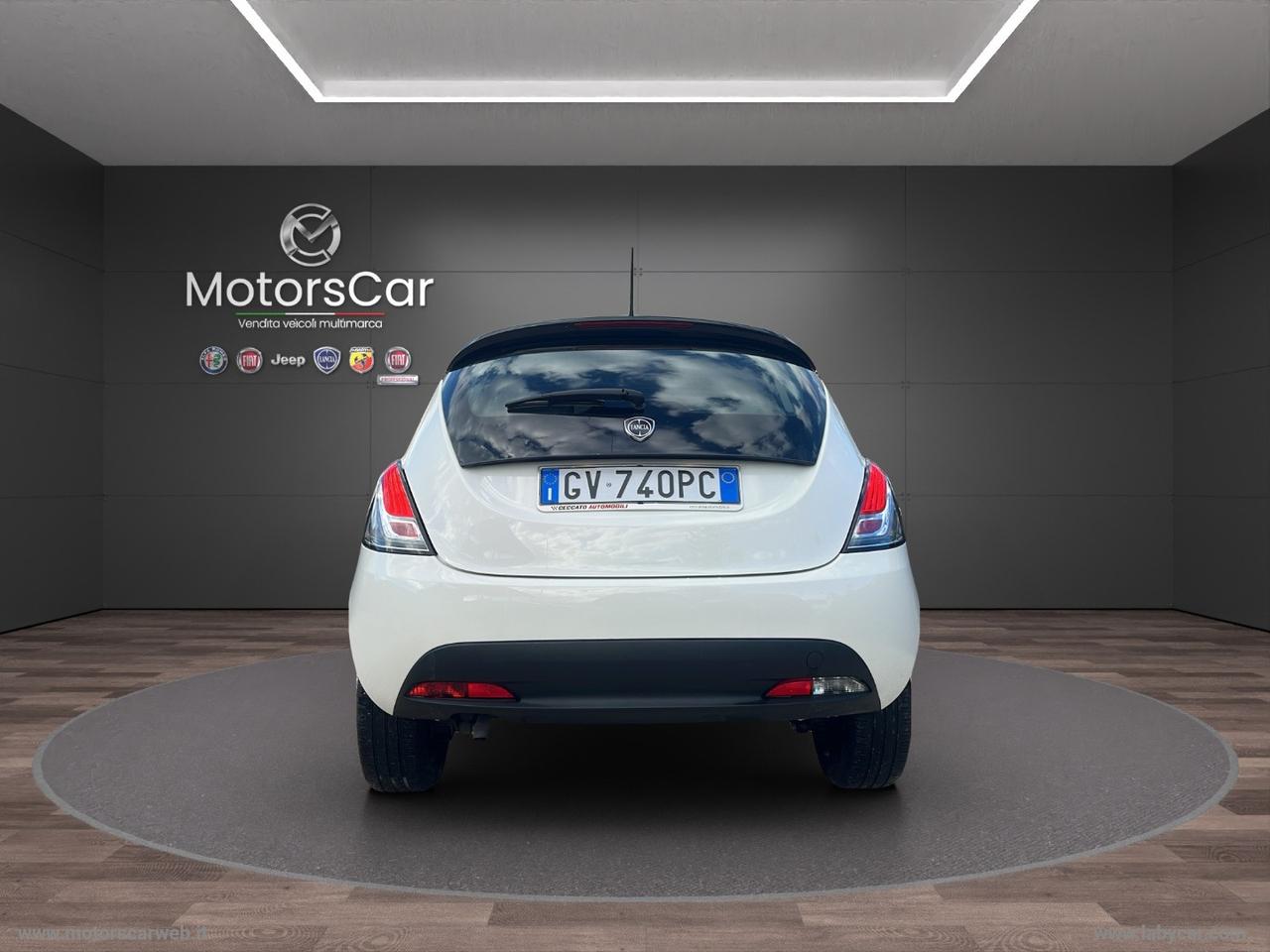 LANCIA Ypsilon 1.0 FireFly 5p. S&S Hybrid Oro