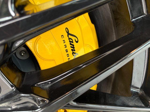 LAMBORGHINI Urus 4.0 650CV