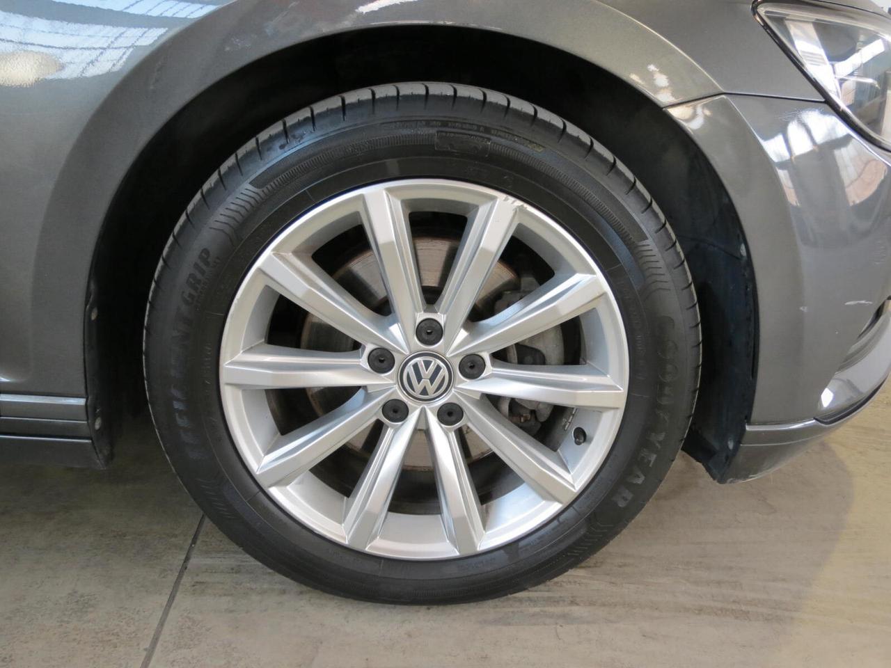 Volkswagen Passat Variant 1.6 TDI 120 cv SCR DSG Business BMT