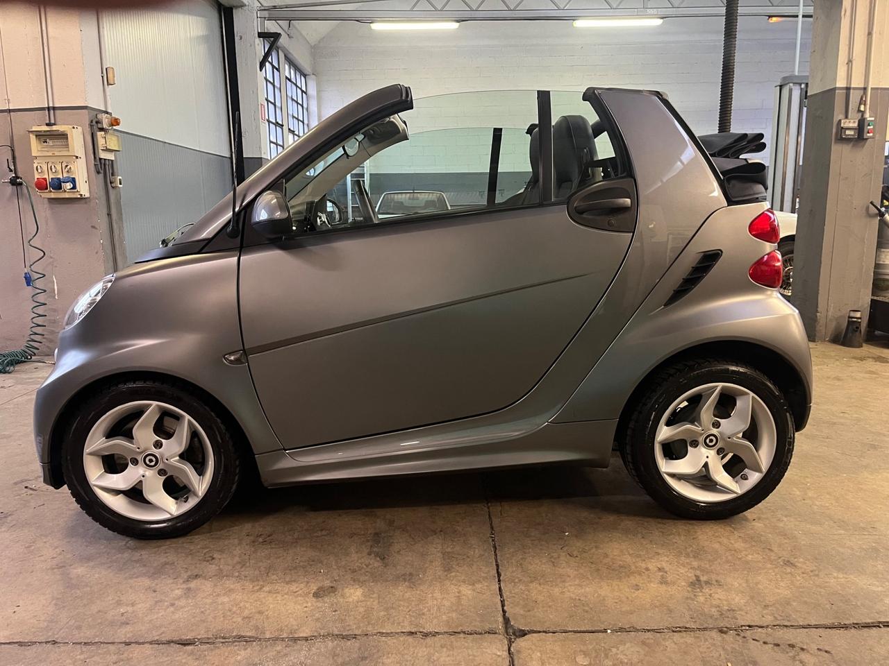 Smart ForTwo 1000 52 kW MHD cabrio pulse