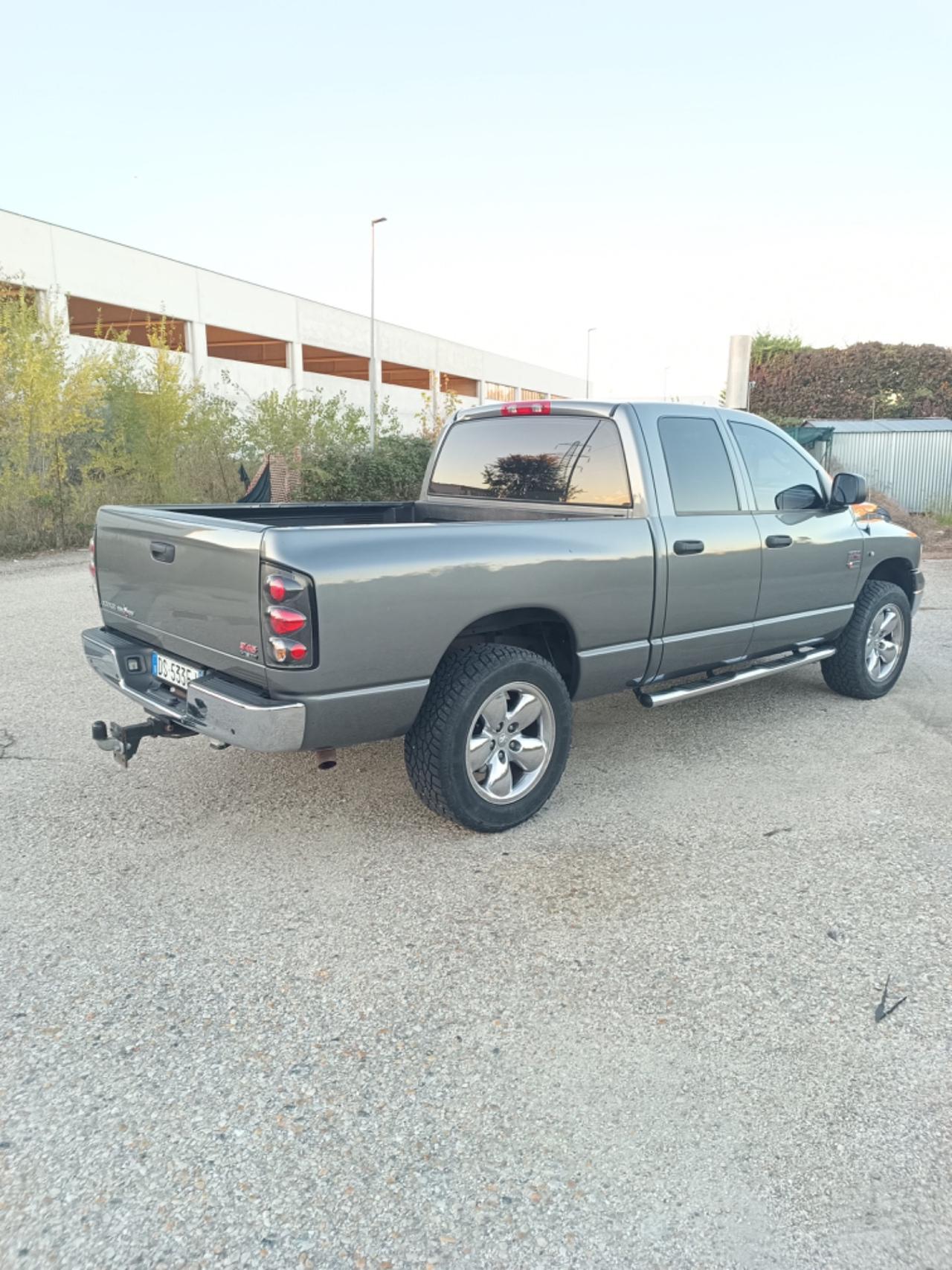 Dodge RAM Quad cab