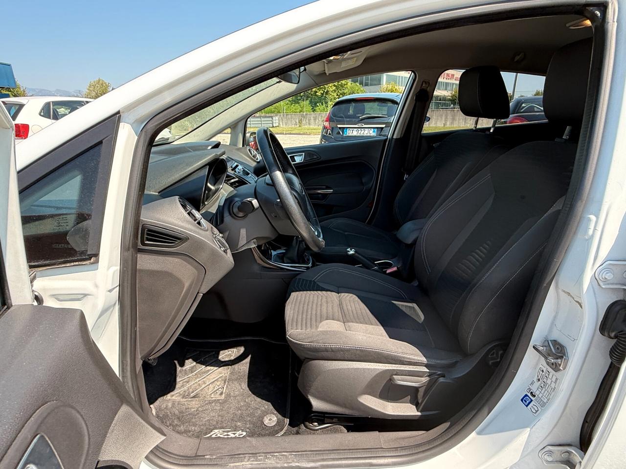 Ford Fiesta 1.5 TDCi 75CV 5 porte Titanium