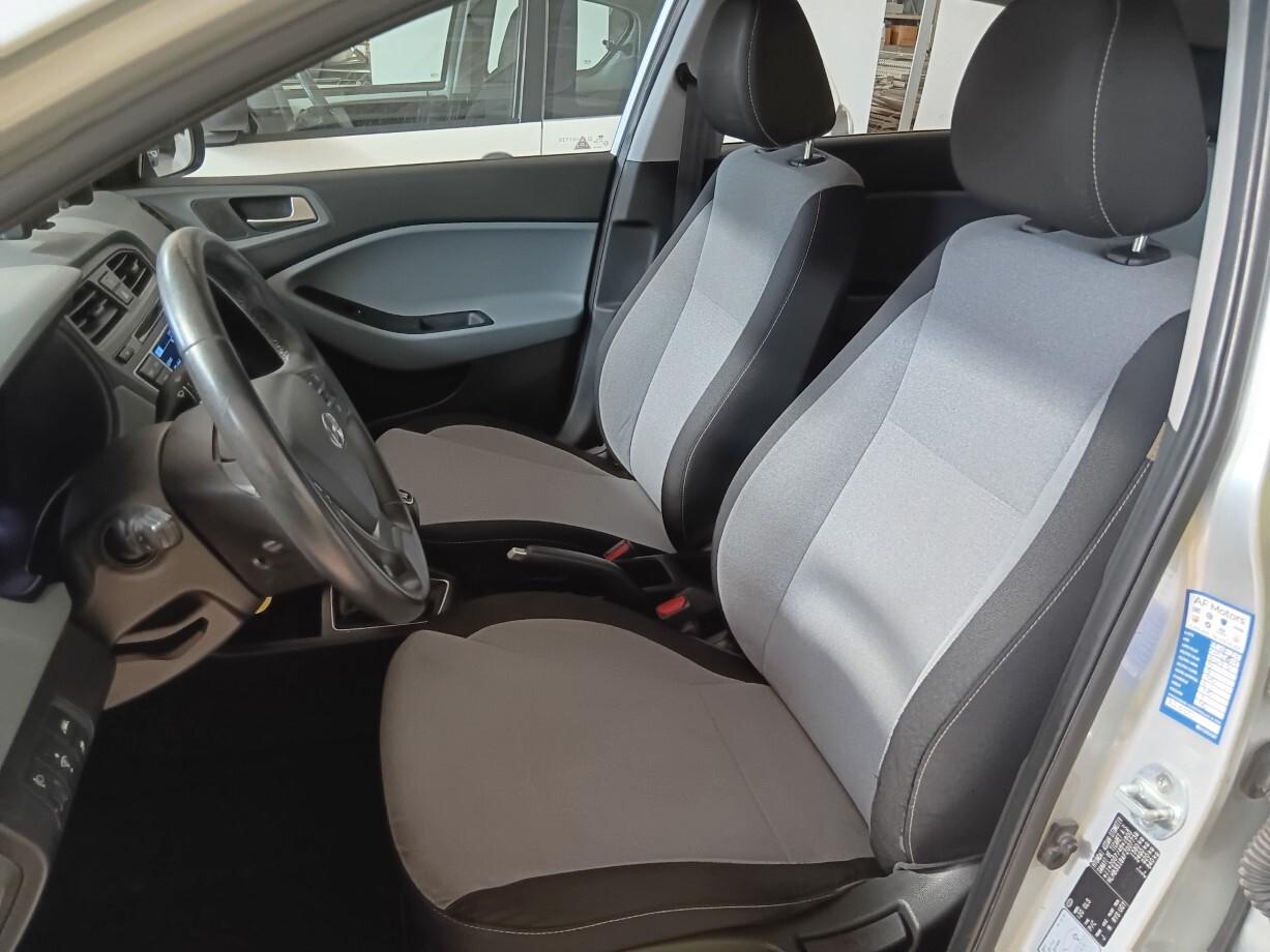 Hyundai i20 Style 1.2 (84 cv)