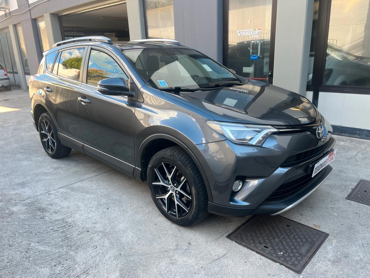 Toyota RAV 4 RAV4 2.0 D-4D 2WD Style