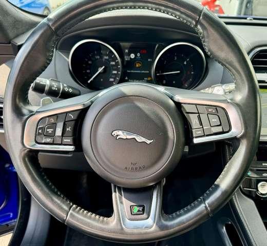 Jaguar F-Pace 2.0 D 180 CV aut. R-Sport