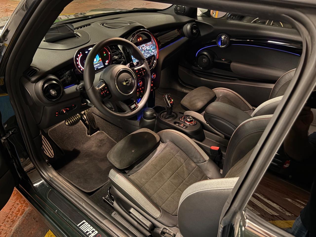 Mini 2.0 John Cooper Works Anniversary Edition