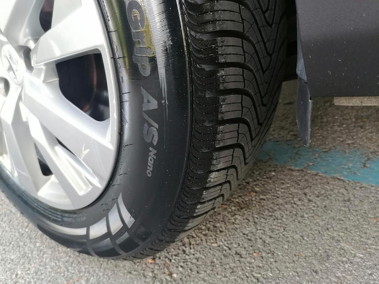 Peugeot 3008 1.5 HDI - 2021