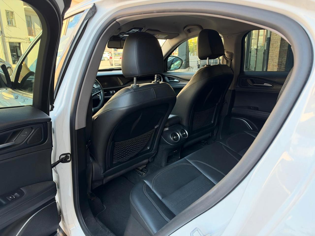 Alfa Romeo Stelvio 2.2 Turbodiesel 180 CV AT8 RWD Executive