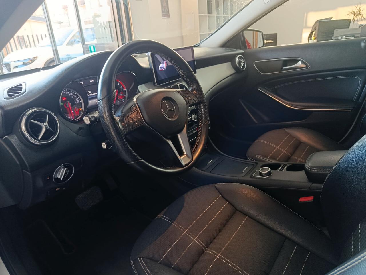 Mercedes-benz GLA 200 CDI Automatic 4Matic Sport