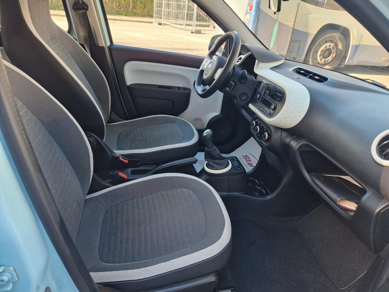 Renault Twingo SCe Lovely