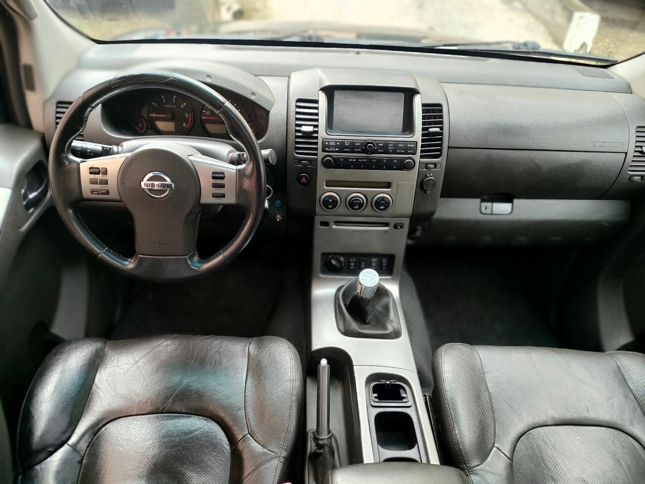 Nissan Navara 2.5 dCi PREZZO INTRATTABILE