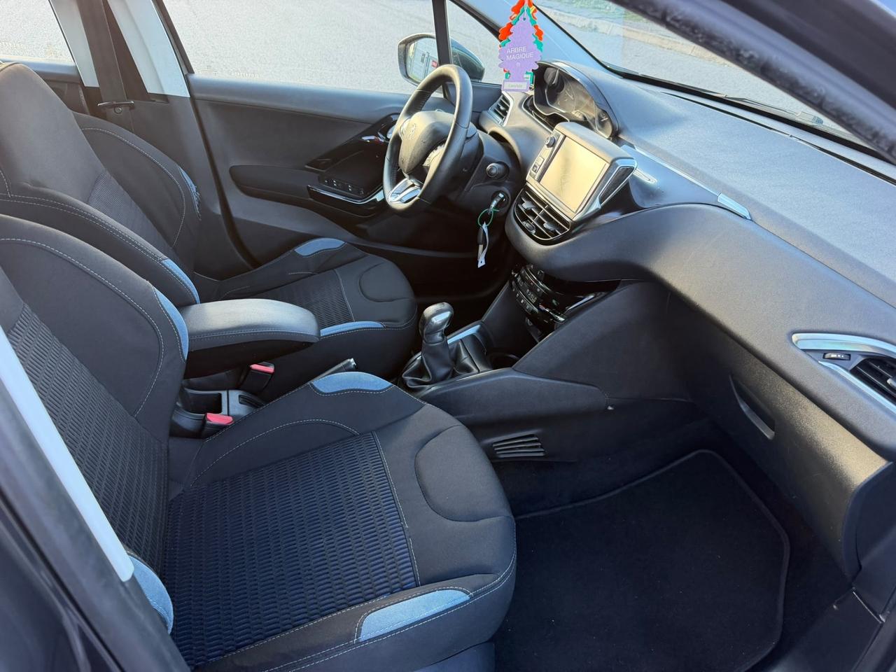 Peugeot 208 1.4 HDi 2014 Allure