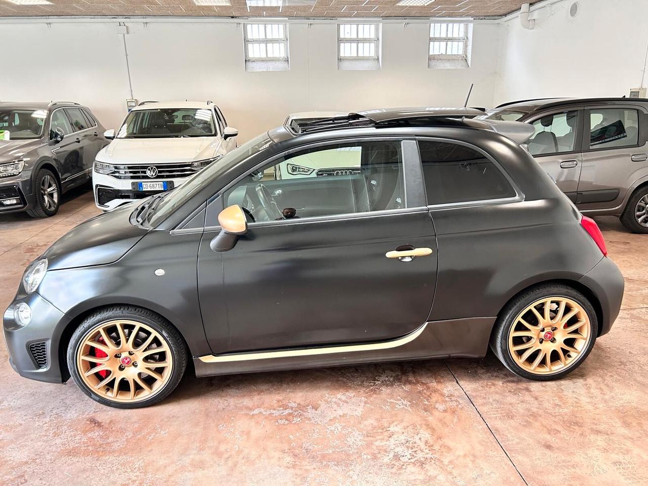 Abarth 595 1.4 Turbo T-Jet 165 CV Scorpioneoro