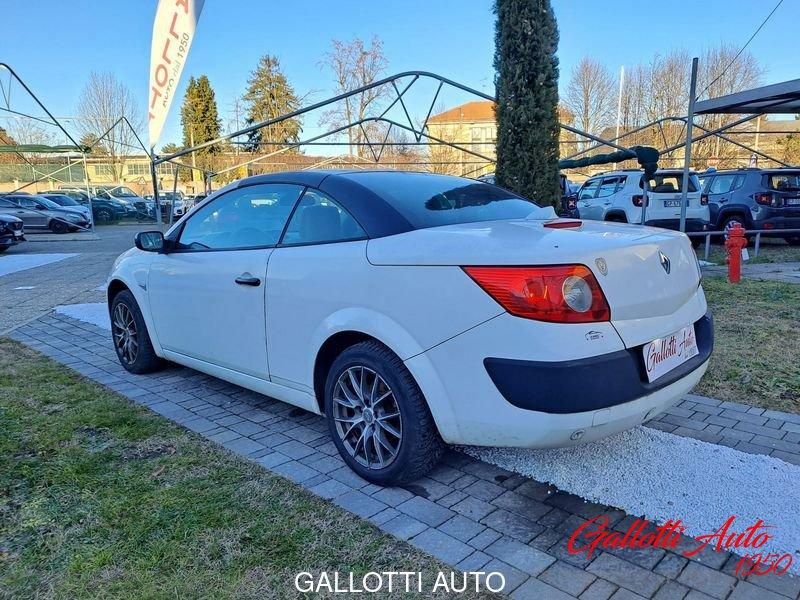 Renault Mégane C-C 2.0 16V dCi Luxe