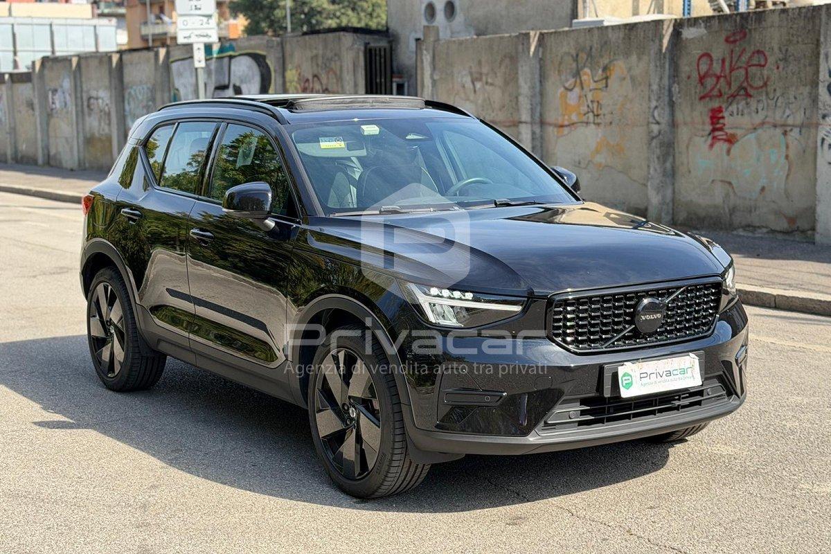 VOLVO XC40 B3 automatico Ultra Black Edition