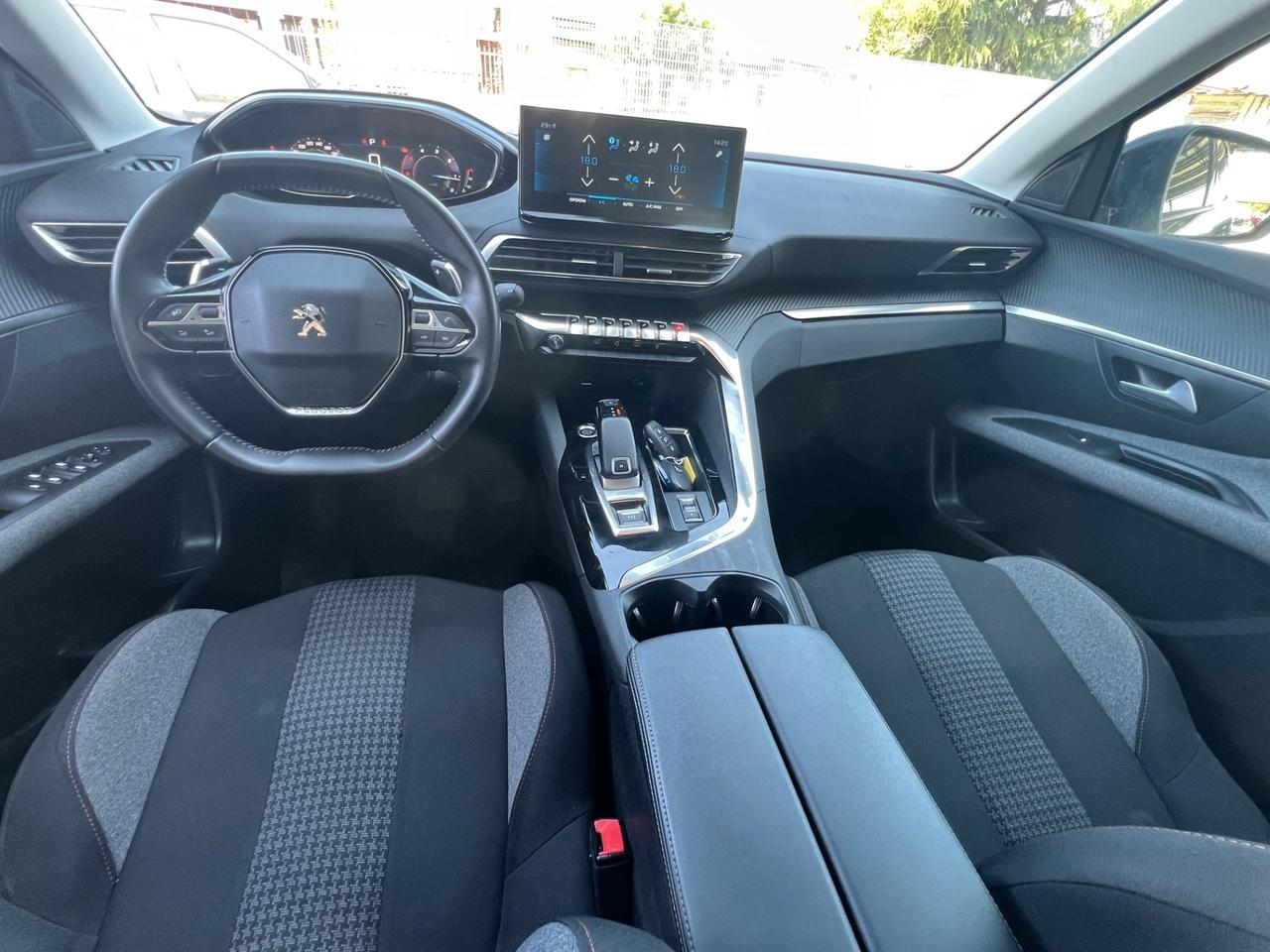 Peugeot 3008 BlueHDi 130cv Active Business