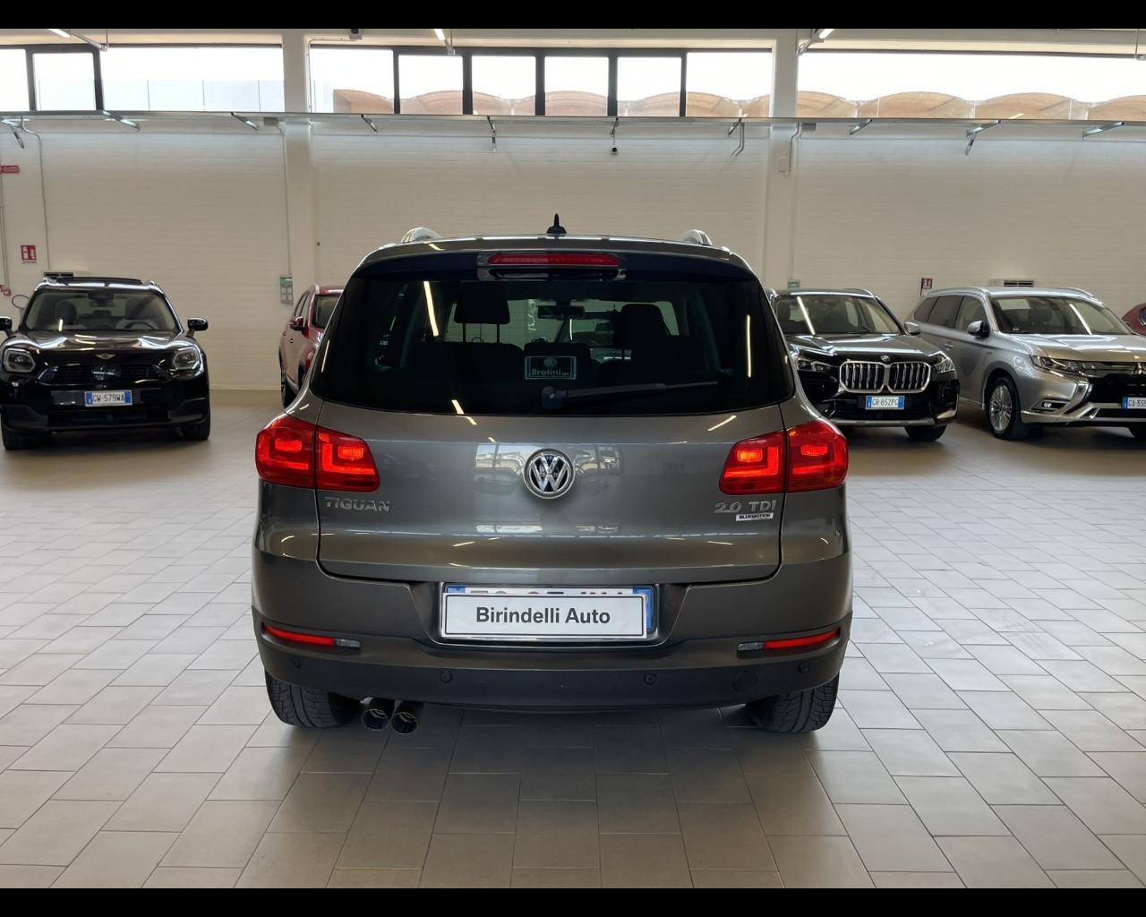 VOLKSWAGEN Tiguan 1ª serie - Tiguan 2.0 TDI 110 CV Sport & Style BlueMotion Technology