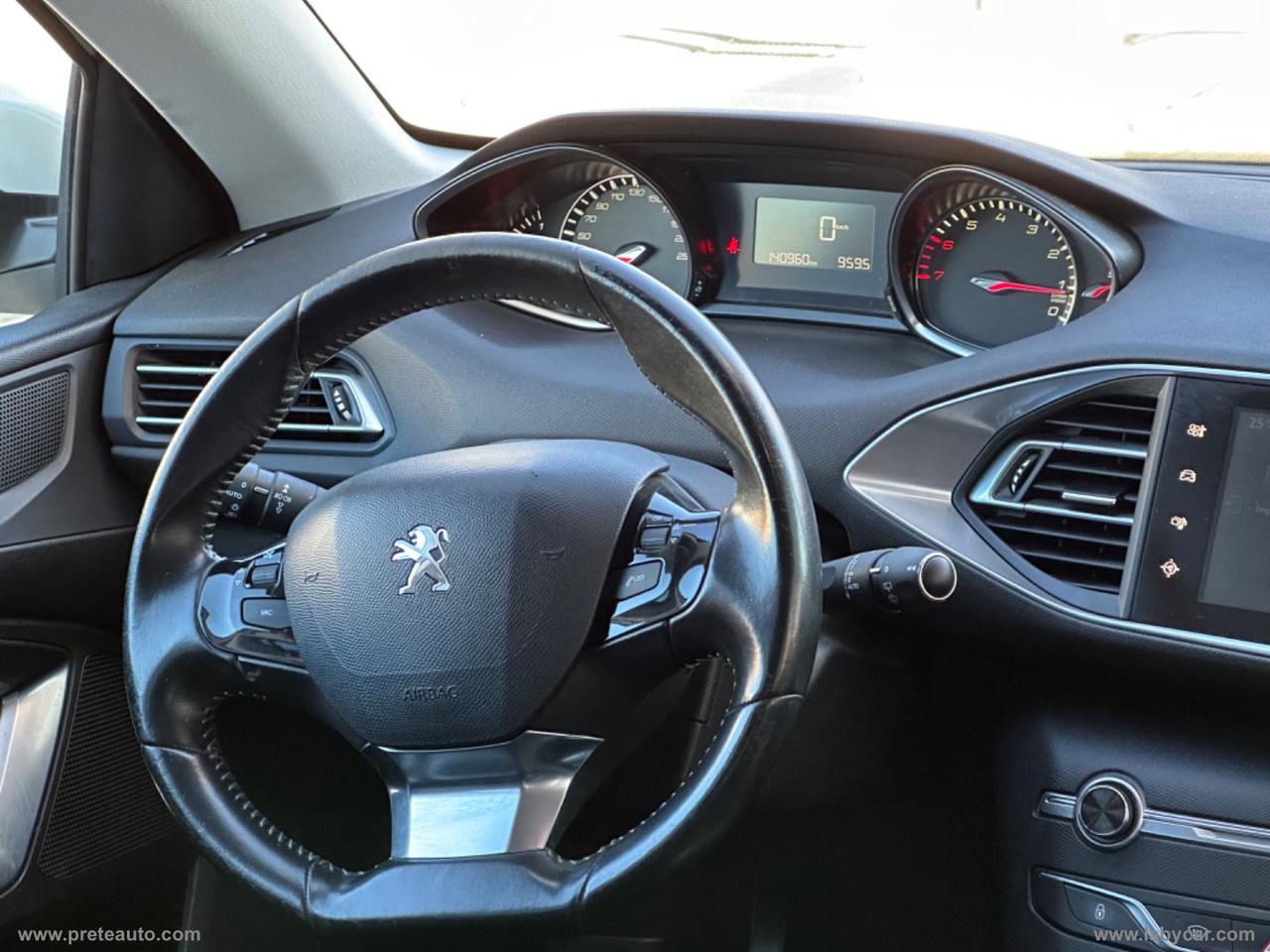 PEUGEOT 308 PureTech Turbo 130 S&S Allure