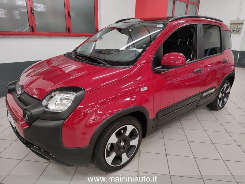 FIAT Panda Pandina 1.0 70cv Hybrid Pack Cross + Car Play