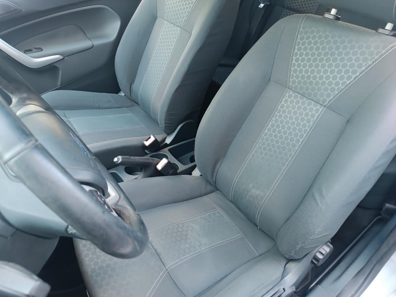 Ford Fiesta 1.2 benzina garanzia