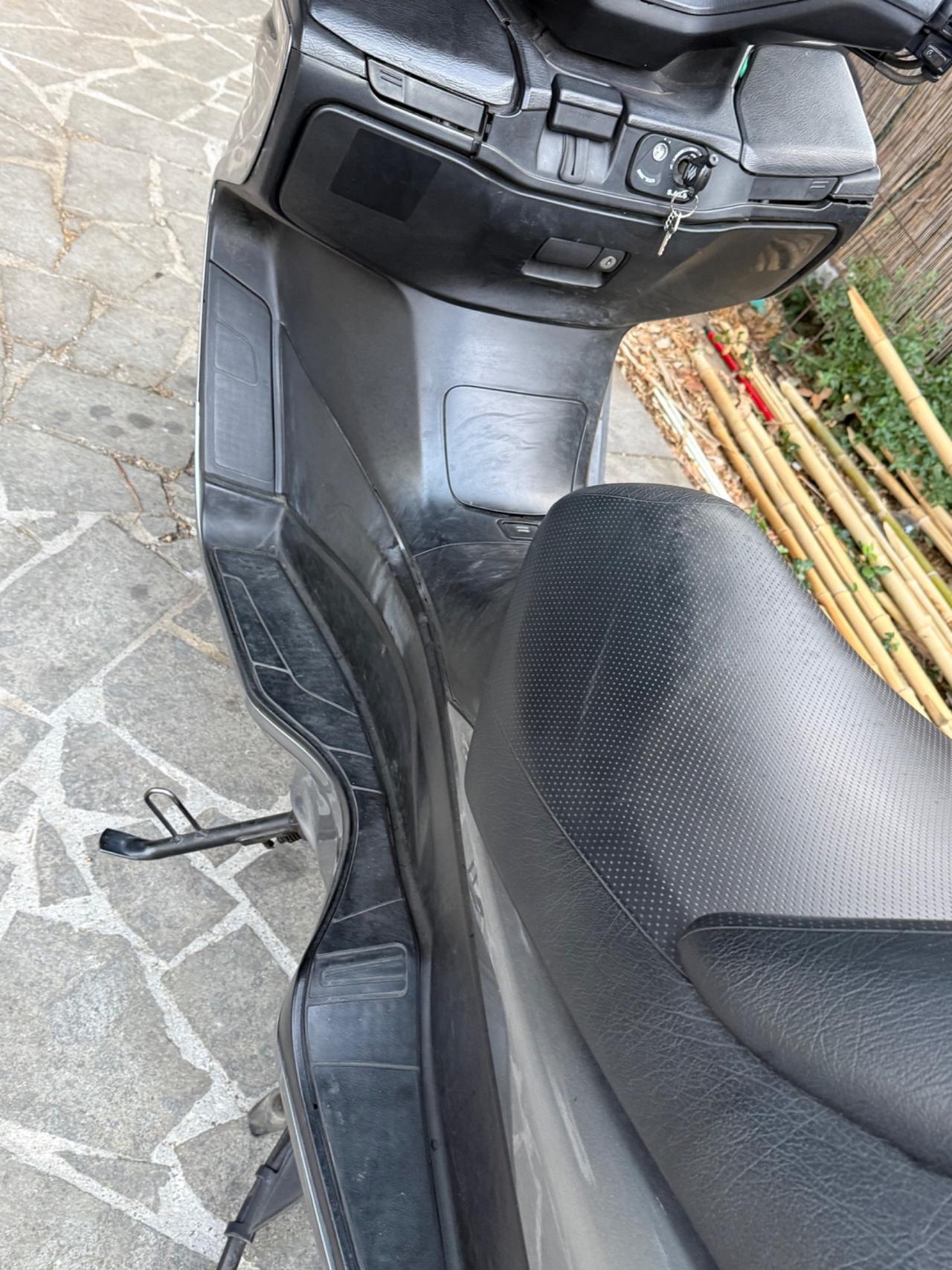 Suzuki Burgman 400 Manopole riscaldate