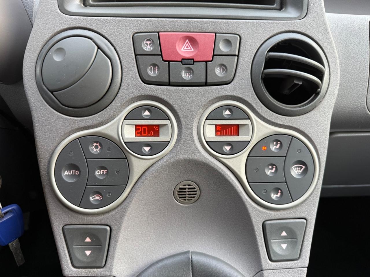 Fiat Panda 1.2- NEOPATENTATI