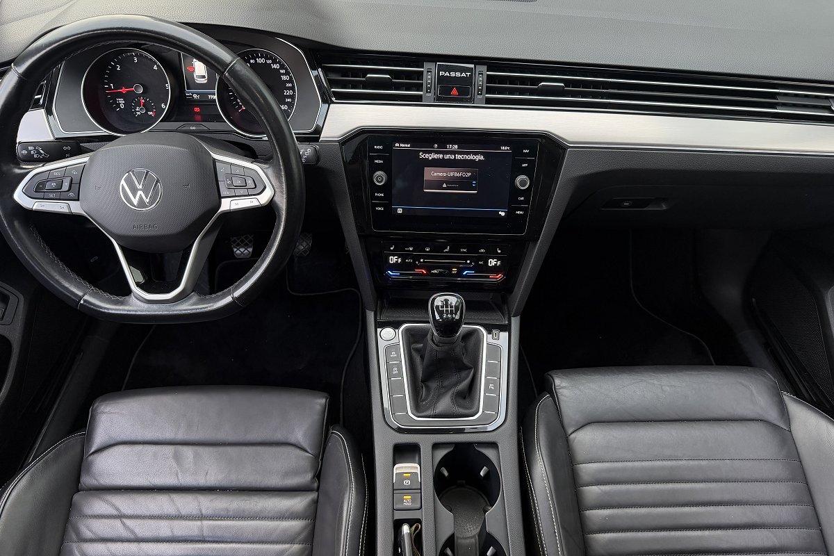 VOLKSWAGEN Passat Variant 2.0 TDI SCR EVO Executive