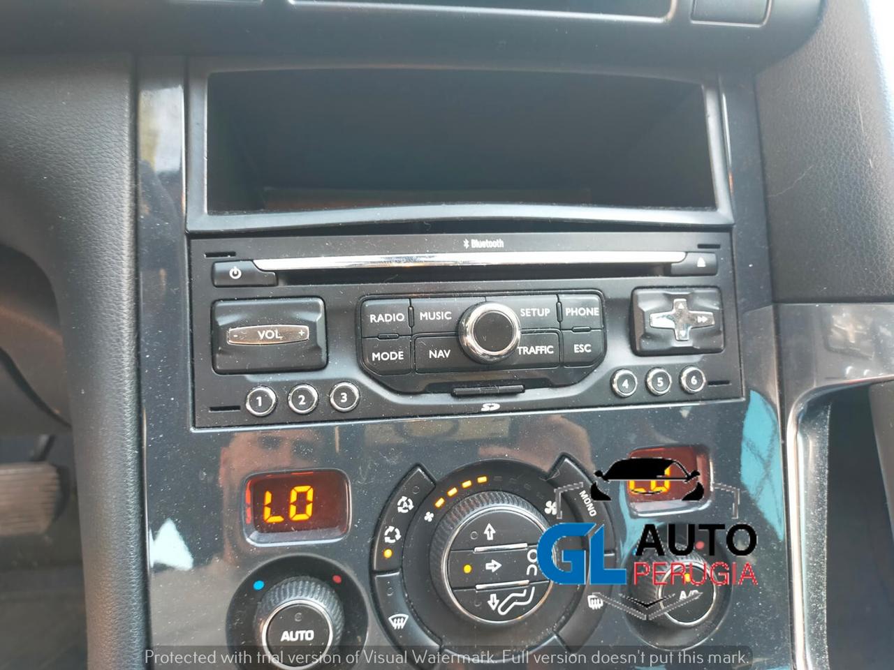 PEUGEOT 3008 1.6 HDI automatica con Grip Control Full opt