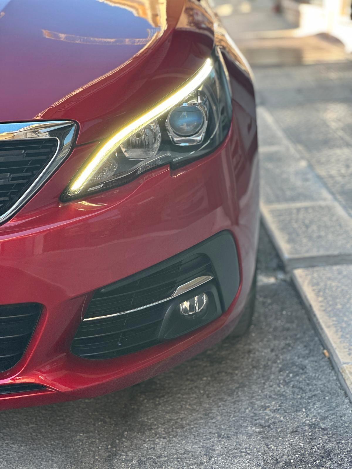 Peugeot 308 Berlina 1.5 130CV Allure