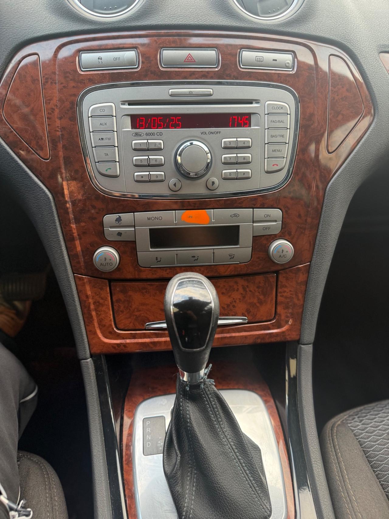 Ford Mondeo 2.0 TDCi Automatic SW - GANCIO TRAINO