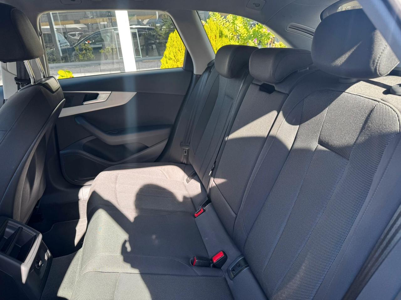Audi A4 30 TDI/136 CV S tronic Business IVA INCLUSA