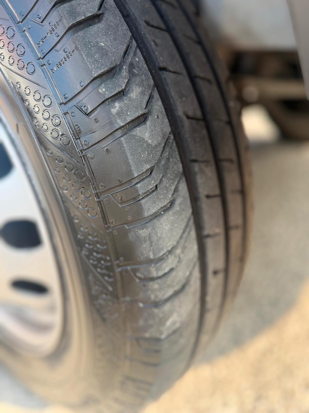 Ford Transit 350 Gemellato con Cassone Fisso.in alluminio nuovo