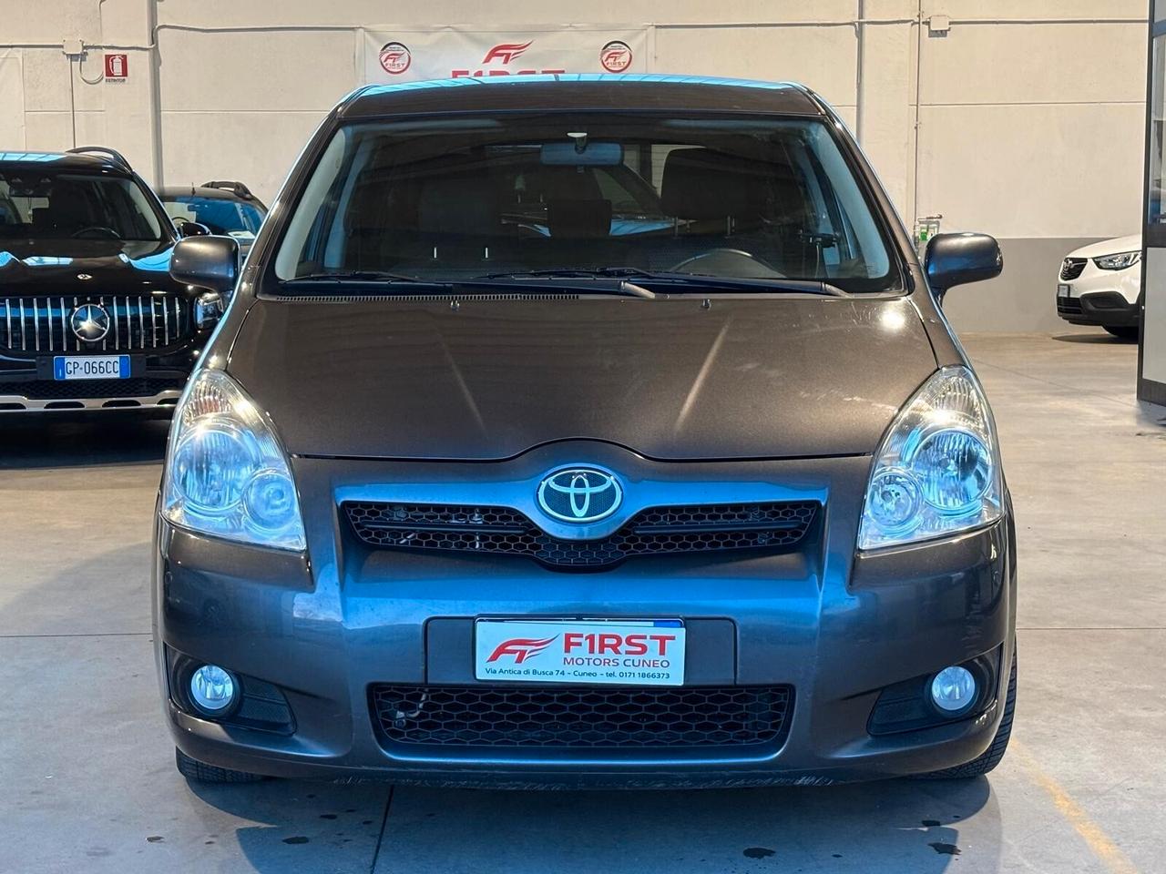 Toyota Corolla Verso 2.2 16V D-4D DPF MY'08 7pt