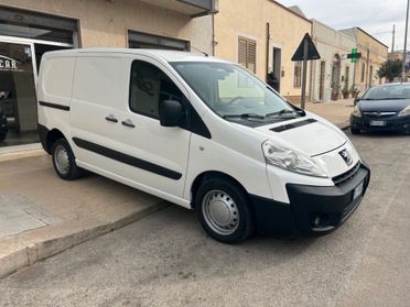 Peugeot Expert 2.0 HDI 140CV