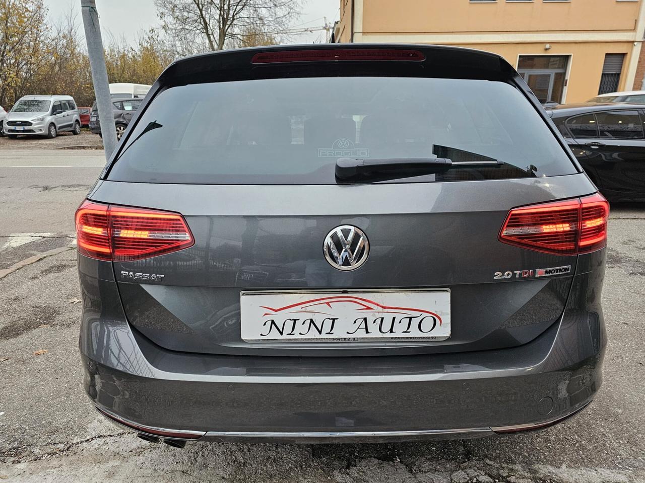 Volkswagen Passat Variant 2.0 TDI 190cv 4Motion*DSG*Navi*Tetto*Bi-Xeno*Cockpit*Euro6*