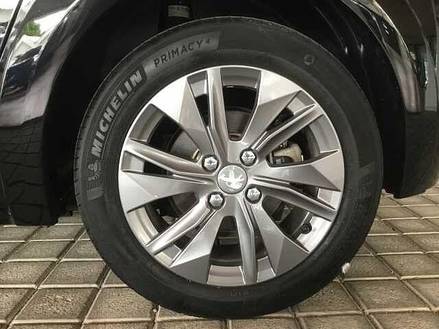 Peugeot 208 motore elettrico 136 CV - Usata