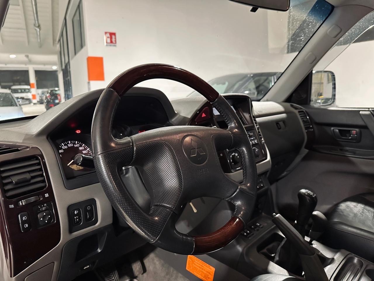 Mitsubishi Pajero 3.5i V6 - AUTOVETTURA 5 POSTI -ASI-NO BOLLO
