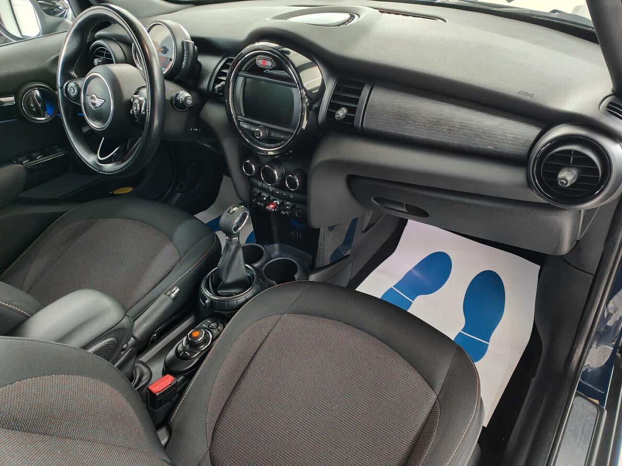 MINI Cooper D 1.5 Boost 5p auto